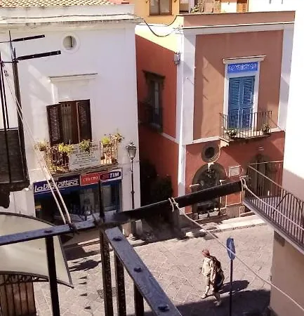 Apartmán With 3 Bedrooms In Lipari With Wonderful City View Balcony And Wifi 1 Km From The Beach *
